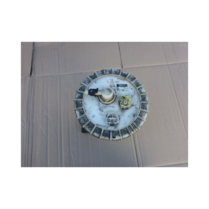 POMPA PALIWA PRIUS 03-09 1.5