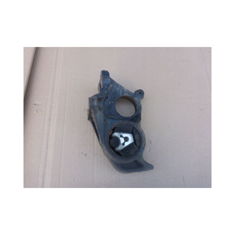 PODUSZKA SILNIKA ŁAPA PÓŁOSI 308 3008 1.6 VTI