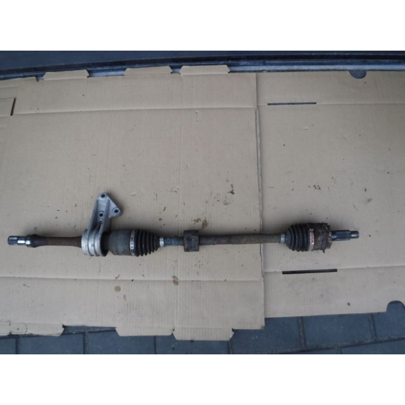 PÓŁOŚ PRAWA SUZUKI SX4 1.6 16V