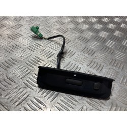 PRZYCISK KLAMKA OTWIERANIA KLAPY BAGAŻNIKA SUZUKI SWIFT MK8 17-