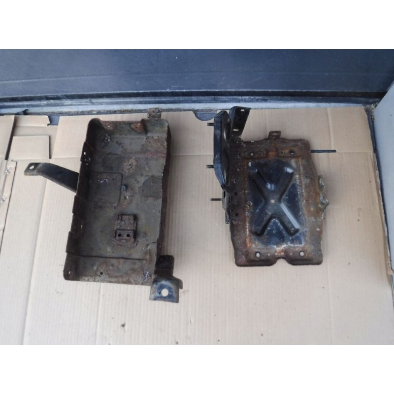 OBUDOWA MOCOWANIE AKUMULATORA SX4 SEDICI 06-13R