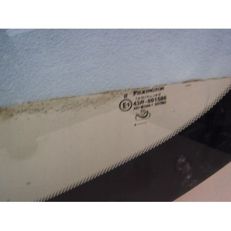 SZYBA PRZÓD CZOŁOWA PEUGEOT 5008 09-