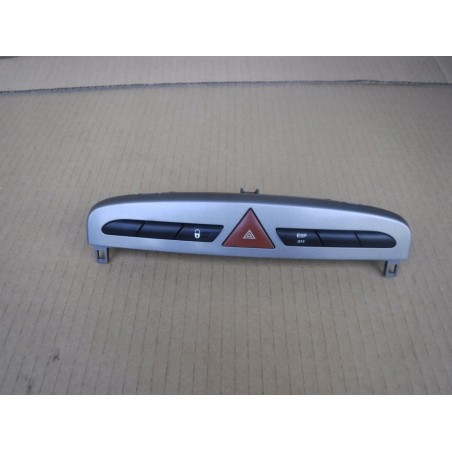 WŁĄCZNIK ŚWIATEŁ AWARYJNYCH ESP 1.6 PEUGEOT 308 CC