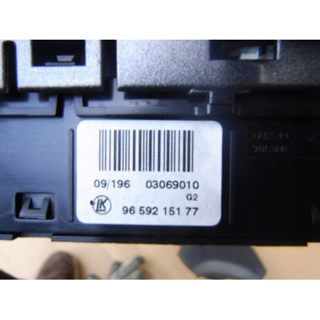 WŁĄCZNIK ŚWIATEŁ AWARYJNYCH ESP 1.6 PEUGEOT 308 CC