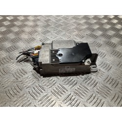 WZMACNIACZ RADIA BMW 1 F40 5A2D553