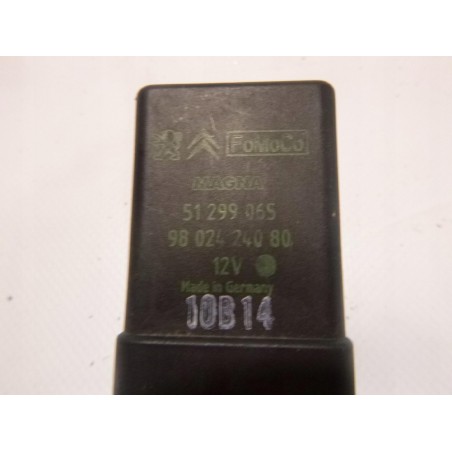 PRZEKAŹNIK ŚWIEC ŻAROWYCH PEUGEOT 2008 1.6 E-HDI