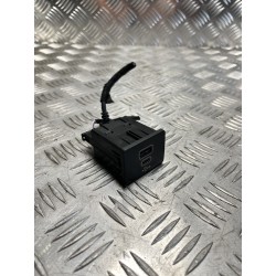 GNIAZDO PORT USB USB-C HUB FORD FOCUS IV MK4 LIFT NX7T-14F014-AD