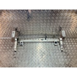 BELKA WSPORNIK POD CHŁODNCIE MERCEDES GLA X156 2.2 CDI