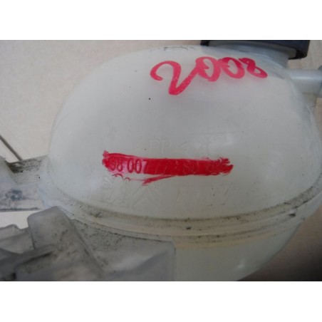 ZBIORNICZEK WYRÓWNAWCZY PEUGEOT 2008 1.2 VTI 13-