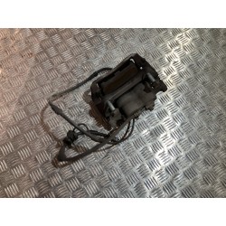 ZACISK HAMULCOWY PRAWY MERCEDES A KLASA W177 A250 2.0 CGI