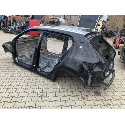 CAŁY TYŁ BŁOTNIKI PAS TYLNY DACH ĆWIARTKA VOLVO XC40 LAKIER 717