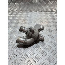 OBUDOWA TERMOSTATU FORD KUGA MK3 20- 2.5 HYBRYDA LX6E-8K528-AB