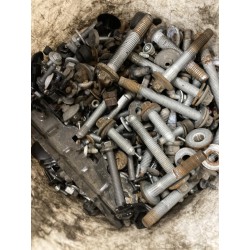 ŚRUBY NAKRĘTKI SPINKI DEMONTAŻ PEUGEOT 208 II 19- 1.2 THP