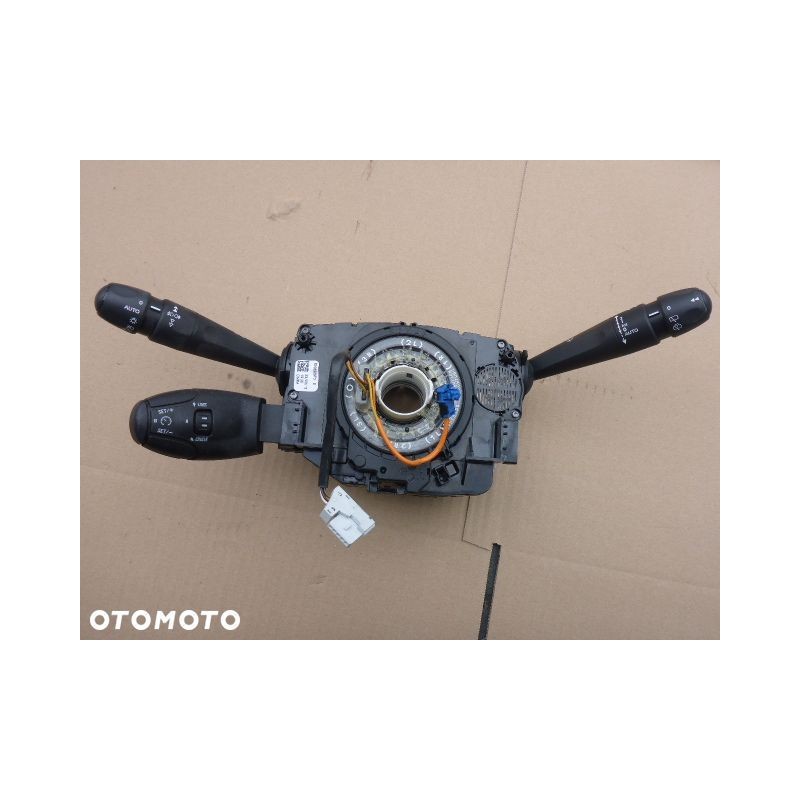 PRZEŁĄCZNIK ZESPOLONY PEUGEOT 208 1.4 VTI 98030392ZD