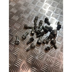 ŚRUBY ZŁODZIEJKI DO FELG ALUMINIOWYCH KOMPLET SUZUKI VITARA II III 15-