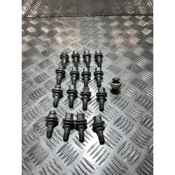 ŚRUBY SZPILKI NAKRĘKI KÓŁ FELG ALUMINIOWYCH FIAT 600 23-