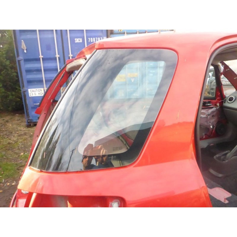 SZYBA KAROSERYJNA TYŁ lewa prawa suzuki sx4 1.9 ddis