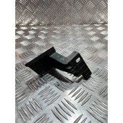 UCHWYT MOCOWANIE LAMPY PRAWY PRZÓD DOLNY FIAT 600 23-