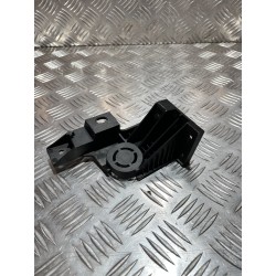 UCHWYT MOCOWANIE LAMPY PRAWY PRZÓD GÓRNY  FIAT 600 23-