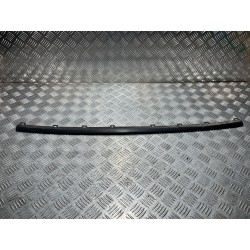 LISTWA ZDERZAKA PRZÓD ŚRODKOWA SEAT TARRACO 18- 5FJ853618