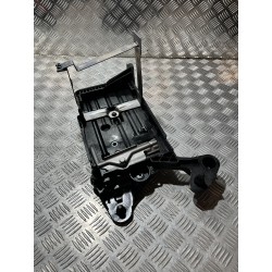 PODSTAWA AKUMULATORA VW T-ROC 17- 5Q0915331K