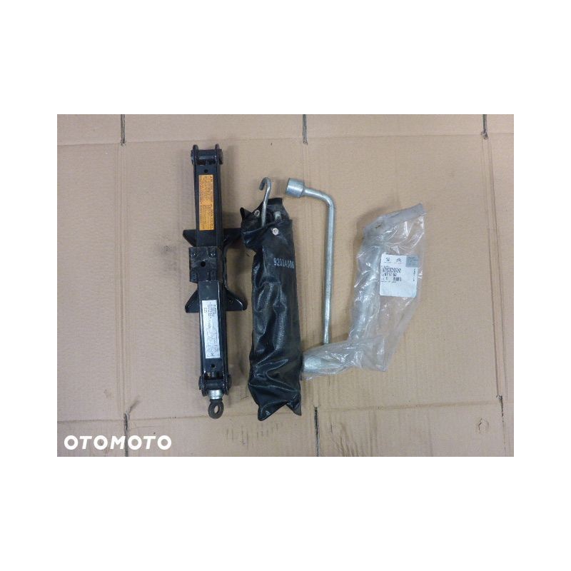 LEWAREK KLUCZ WKRĘTKA ZESTAW PEUGEOT 4007C-CROSSER