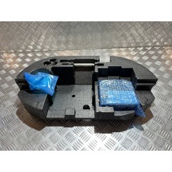 WKŁAD BAGAŻNIKA STYROPIAN KOMPRESOR KLEJ OPEL MOKKA B II 20- ELEKTRYK