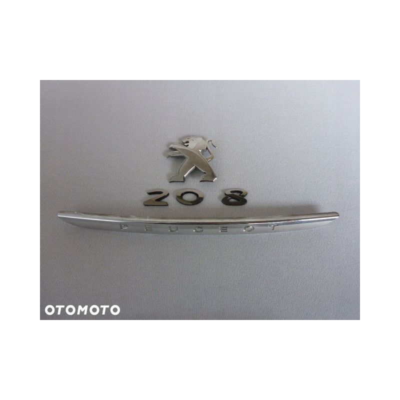 ZNACZEK EMBLEMATY KLAPY BAGAŻNIKA TYŁ PEUGEOT 208