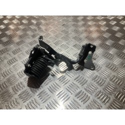 ZAWIAS DACHU LEWY MERCEDES W238 CABRIO