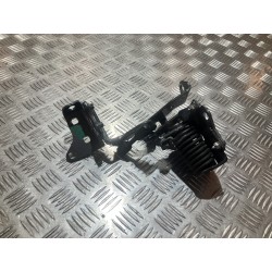 ZAWIAS DACHU PRAWY MERCEDES W238 CABRIO