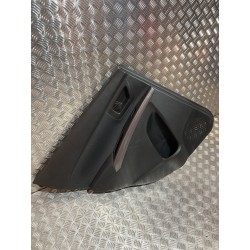 BOCZEK DRZWI LEWY TYŁ SUZUKI SX4 S-CROSS II 21-