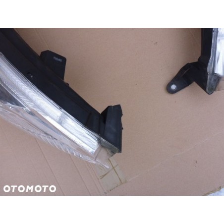 LAMPA PRZÓD PRAWA NISSAN JUKE 2010-