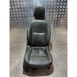 FOTEL ELEKTRYCZNY PRAWY PRZÓD NISSAN NAVARA NP300 D23 15-