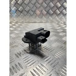 REZYSTOR OPORNIK WENTYLATORA CHŁODNICY OPEL CROSSLAND X 17- 9827870080