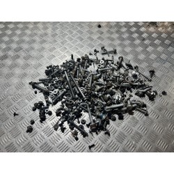 ŚRUBY ŚRUBKI NAKRĘTKI DEMONTAŻ SEAT ATECA 16-