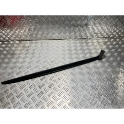 LISTWA SZYBY CZOŁOWEJ PRAWA OPEL ASTRA L VI 22-