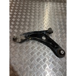 WAHACZ LEWY SWORZEŃ TOYOTA YARIS IV 20- 1.5 HYBRID