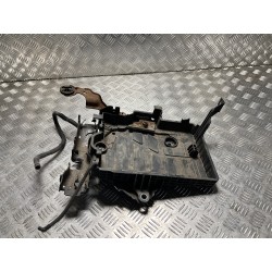 PODSTAWA AKUMULATORA DACIA JOGGER 22-