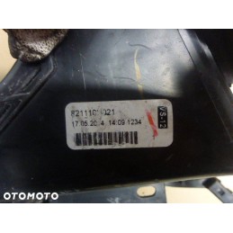 SKRZYNKA BEZPIECZNIKÓW TOYOTA YARIS 2014-