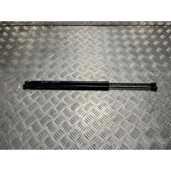 SIŁOWNIKI KLAPY BAGAŻNIKA KOMPLET DACIA JOGGER 22-