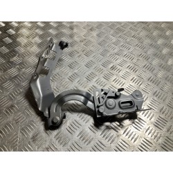 ZAWIAS MASKI PRAWY MERCEDES C KLASA W205