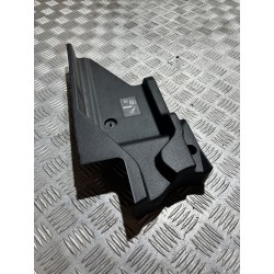 MOCOWANIE PODŁOGI BAGAZNIKA LEWE AUDI Q2 GA 16- 81A863423