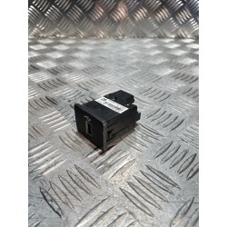 GNIAZDO PORT USB HUB FORD FOCUS IV MK4 18- HS7T-14F014-AD