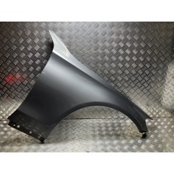 BŁOTNIK PRAWY PRZÓD PRZEDNI MERCEDES C KLASA W205 LAKIER 792