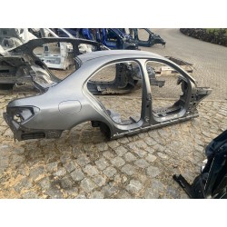 BŁOTNIK PRAWY TYŁ ĆWIARTKA MERCEDES C KLASA W205 SEDAN LAKIER 792