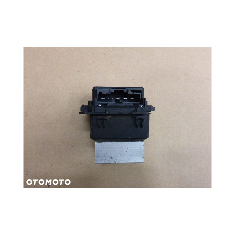 REZYSTOR WENTYLATORA NAGRZEWNICY PEUGEOT 508 10-