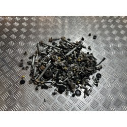 ŚRUBY ŚRUBKI NAKRĘTKI SPINKI DEMONTAŻ KIA XCEED 19-