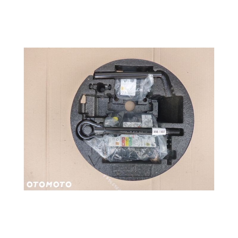 ZESTAW KOŁA ZAPASOWEGO KOMPRESOR CLIO IV 2012-