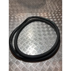 USZCZELKA DRZWI PRAWY PRZÓD PEUGEOT 3008 III 23-