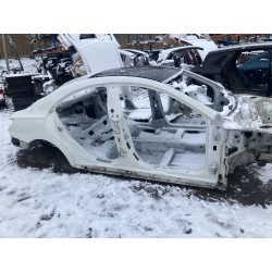 DACH PANORAMA SŁUPEK DACHOWY MERCEDES CLA W117 LAKIER 650